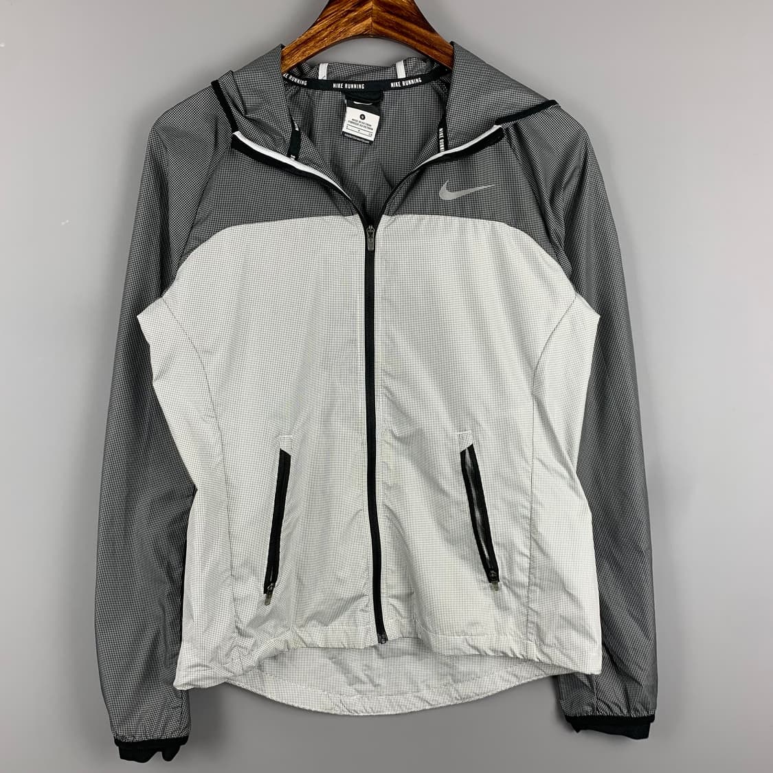 나이키 러닝 배색 바람막이 자켓 상품이미지2