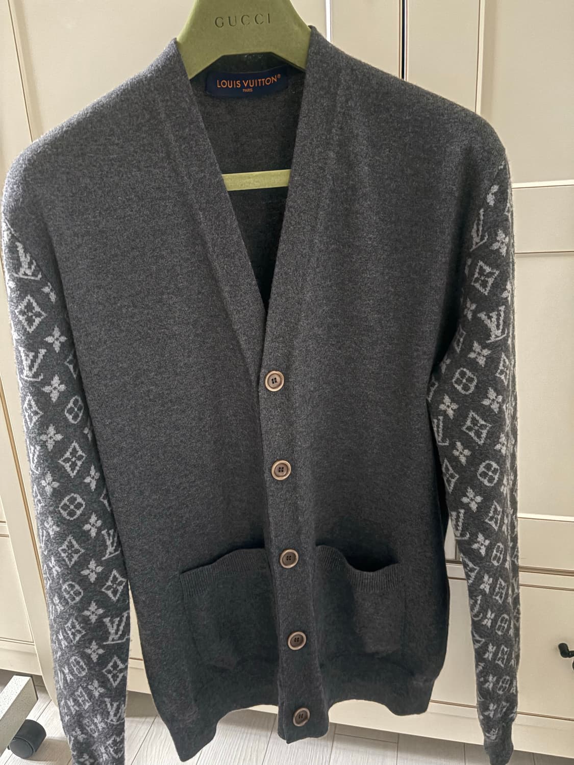 루이비통 캐시미어 모노그램 가디건 상품이미지1