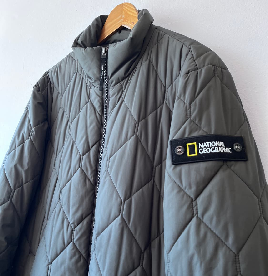 내셔널지오그래픽 남성 하프누빔패딩 상품이미지3