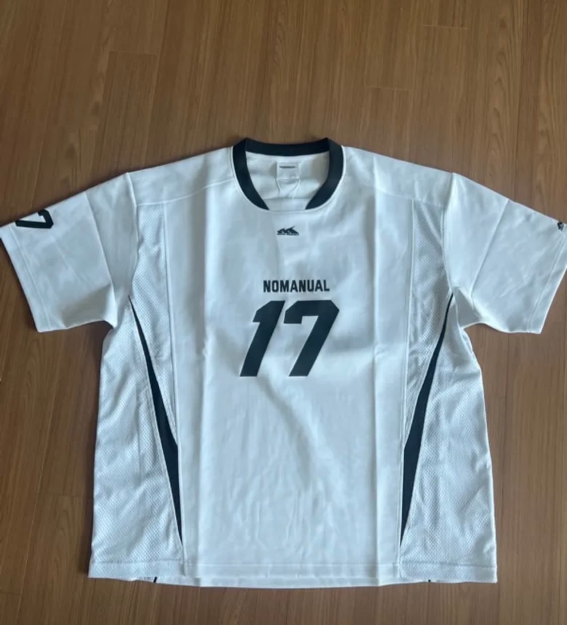 노매뉴얼 축구 유니폼 L 상품이미지1