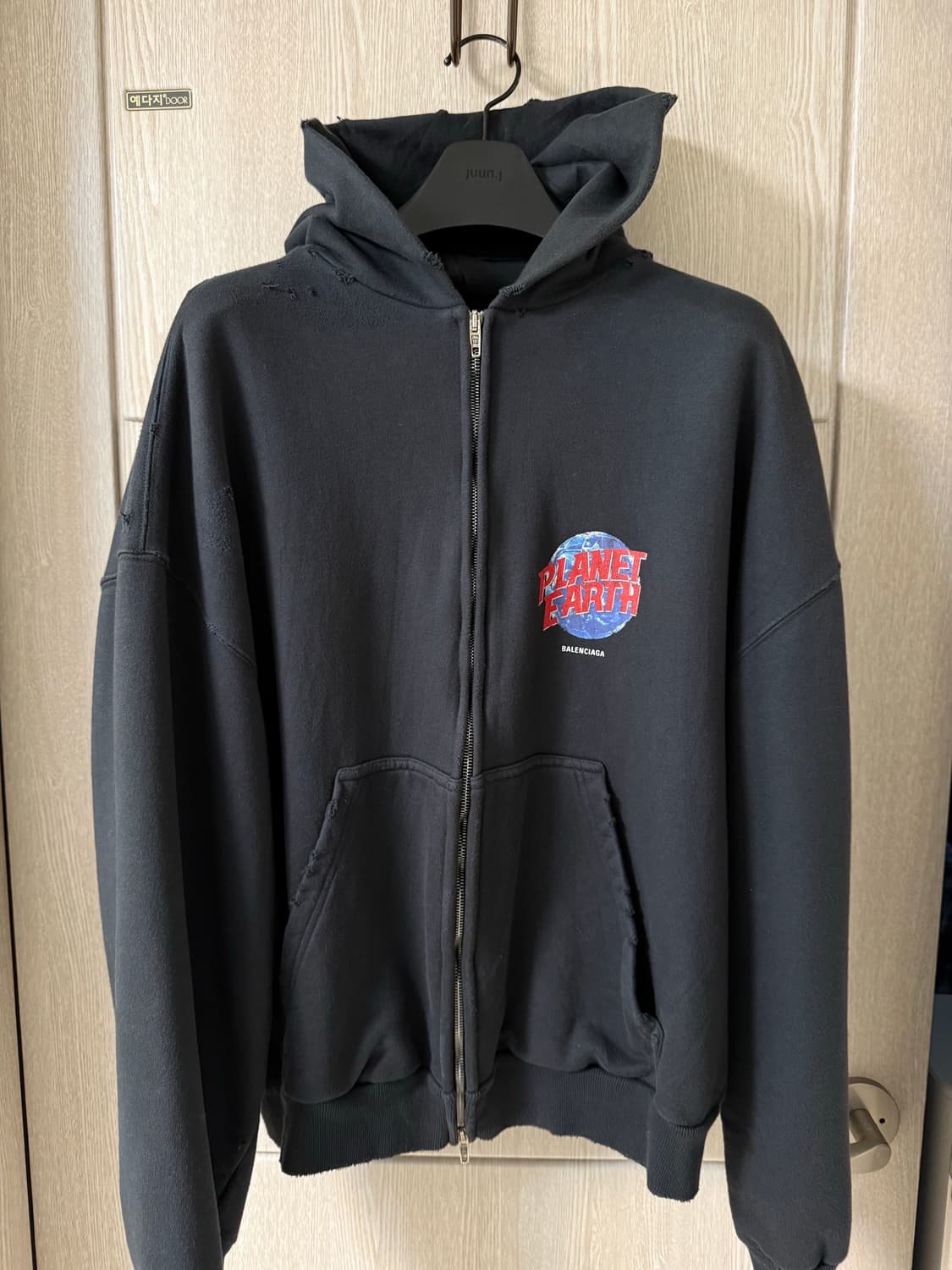 발렌시아가 플래닛어스 후드집업 L 상품이미지1