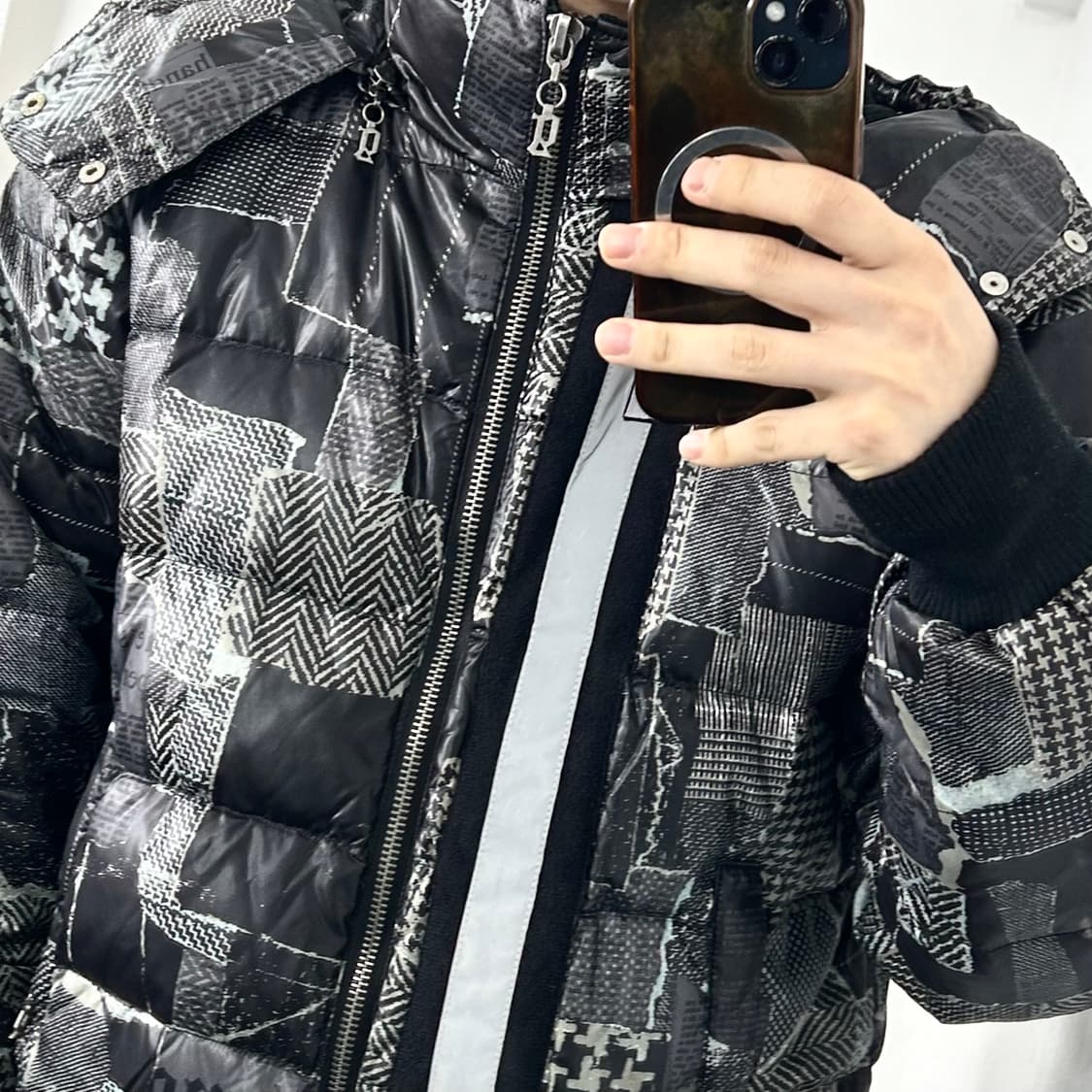 존 갈리아노 뉴스페이퍼 패딩 상품이미지4