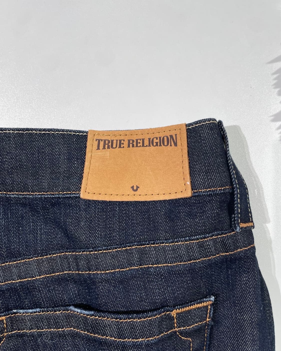 트루 릴리전 제노 진청 슬림 스트레이트 데님 팬츠 상품이미지10