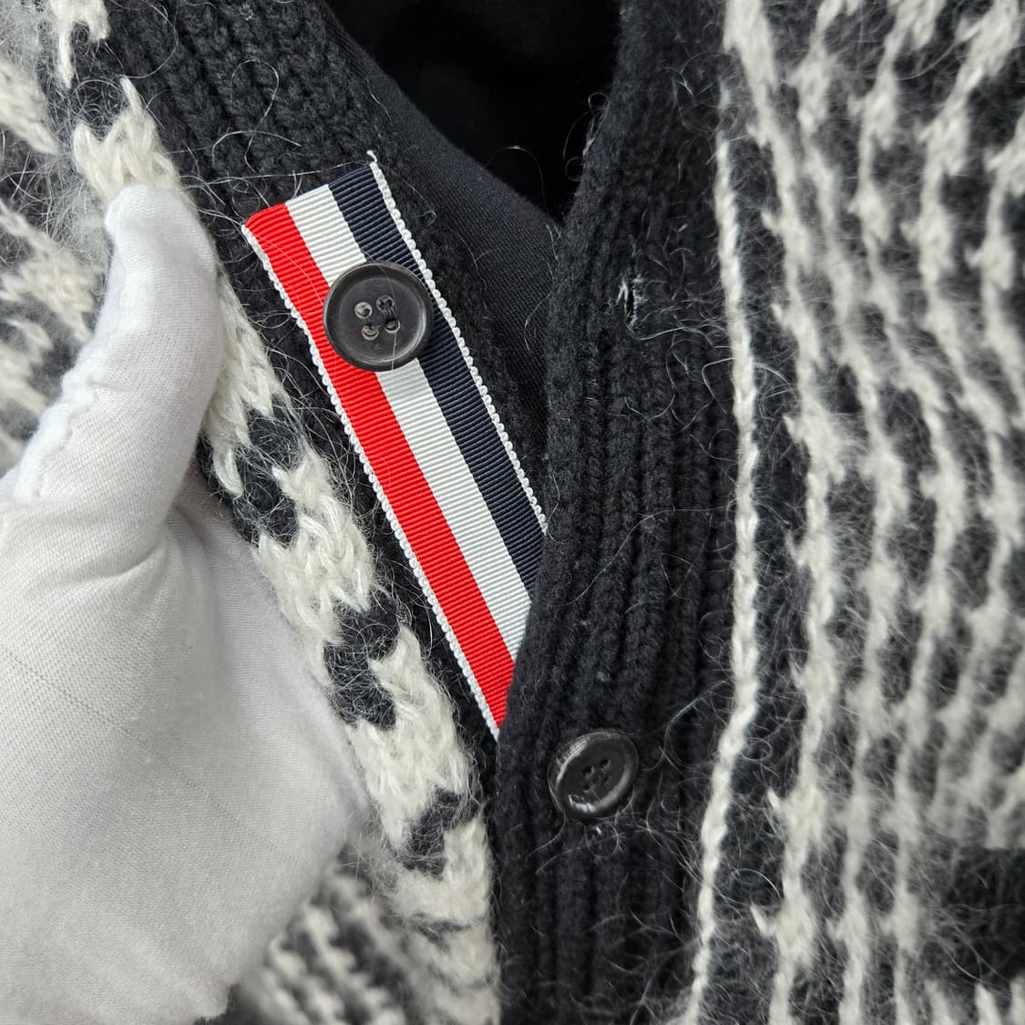 톰브라운 4BAR 하운드투스 가디건 5 상품이미지3