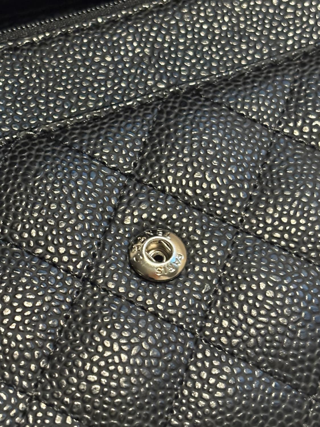 샤넬 클래식 캐비어 WOC 은장체인 (새상품) 상품이미지4