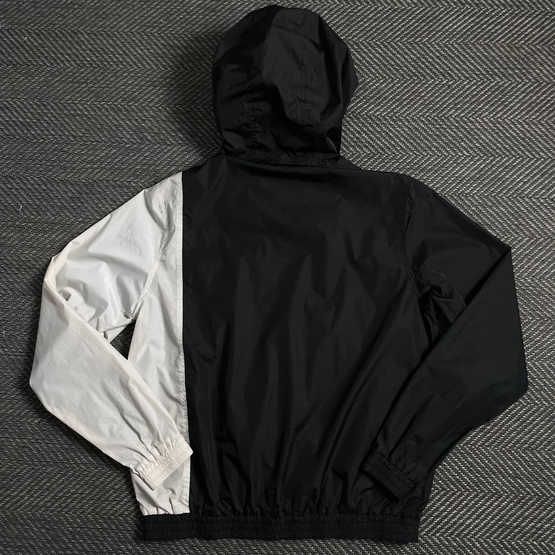 에비수 빅로고 배색 경량 바람막이 자켓o 4716 상품이미지5