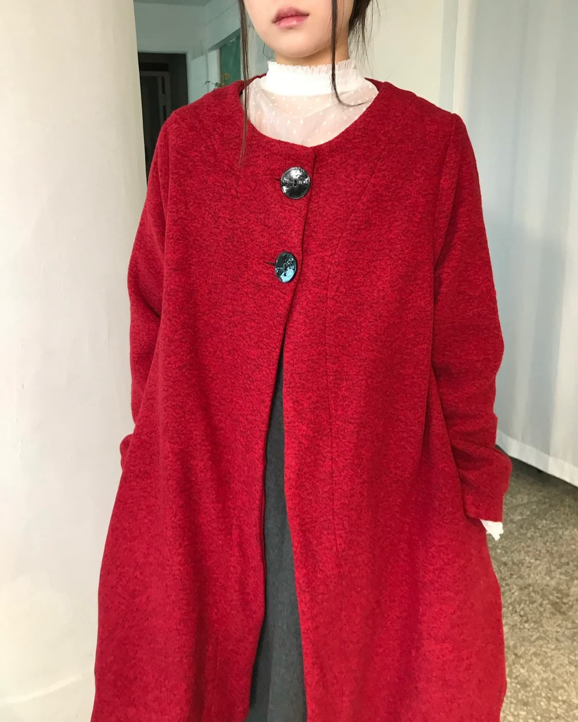 버튼 디테일 레드 코트  상품이미지4