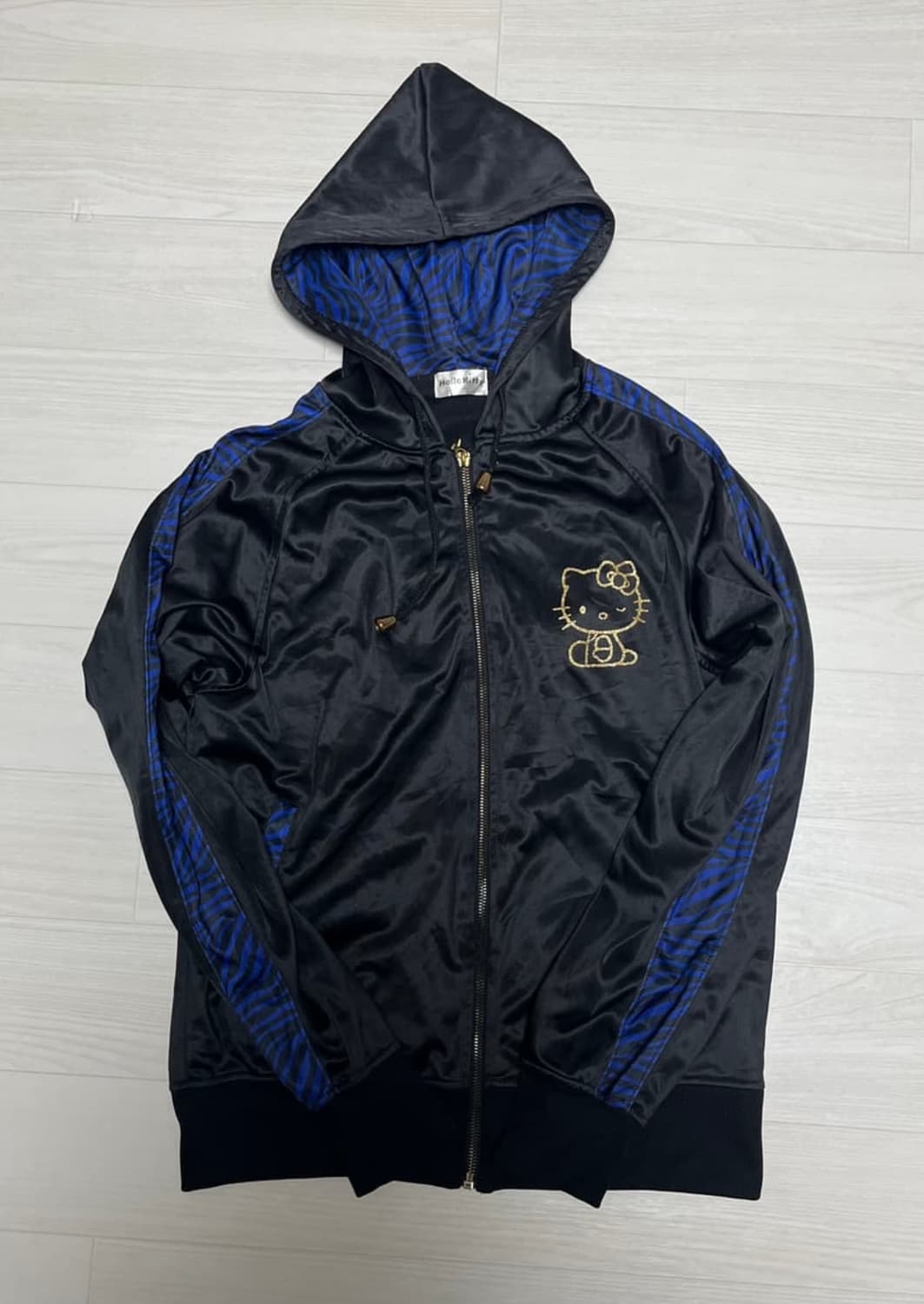 헬로키티 블루 지브라 포인트 갸루 후드집업 상품이미지1