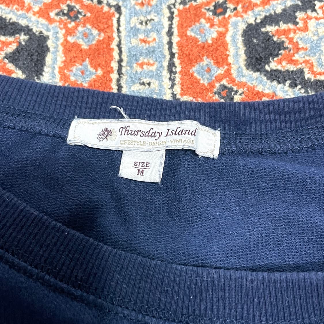 써스데이아일랜드 패치 네이비 7부 티셔츠 여성M  상품이미지4
