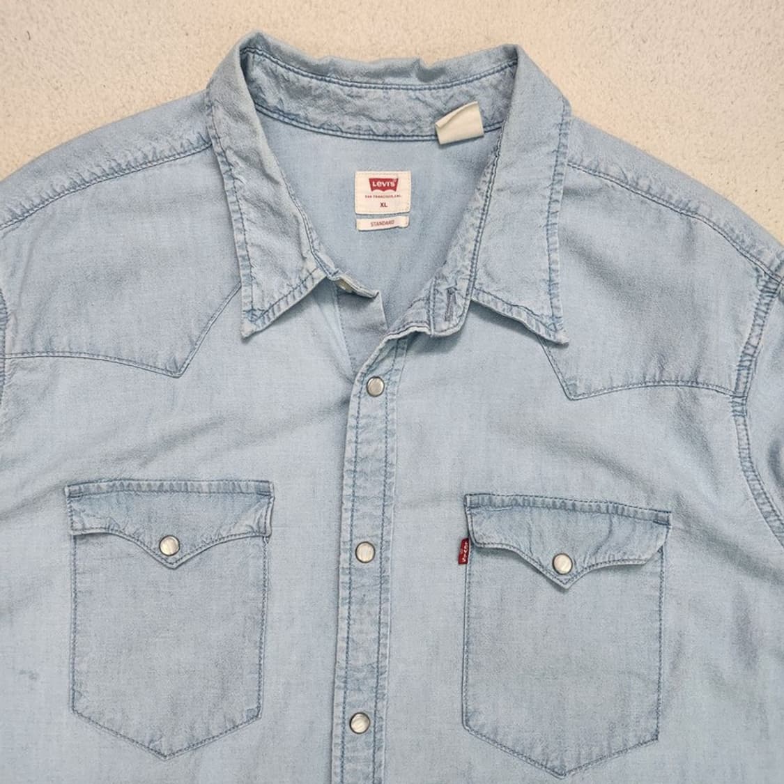 LEVI'S 라이트워시 데님 셔츠 Women XL 상품이미지2