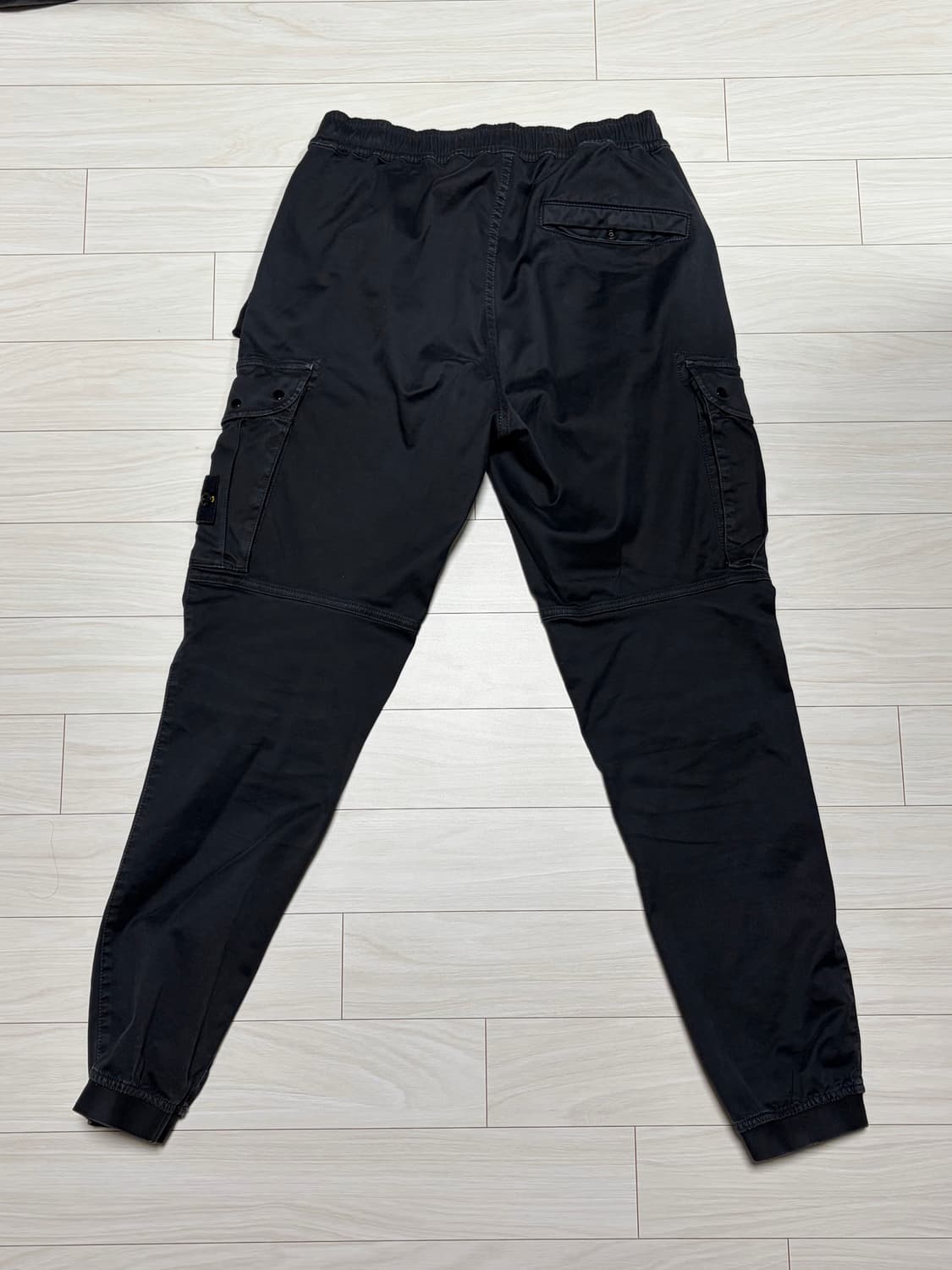 스톤아일랜드 카고 팬츠 30사이즈 블랙 한글택 7515313L1 V012 상품이미지3
