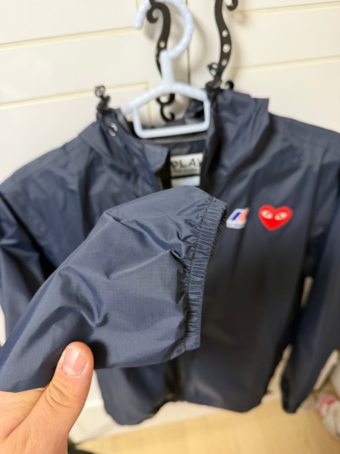 꼼데가르송 바람막이 M사이즈 판매합니다! 상품이미지4