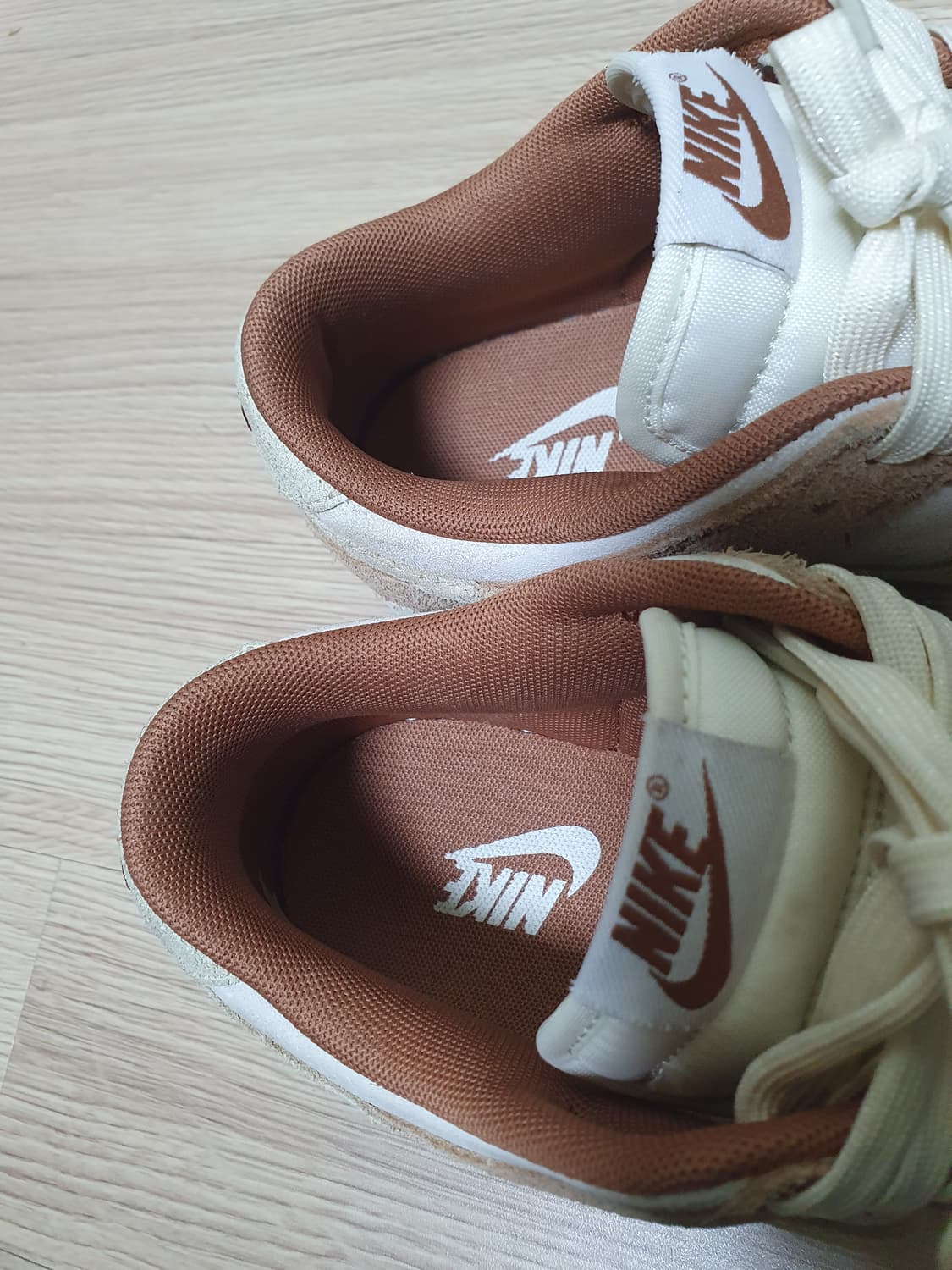 나이키 덩크로우 미디움 커리 265 상품이미지8