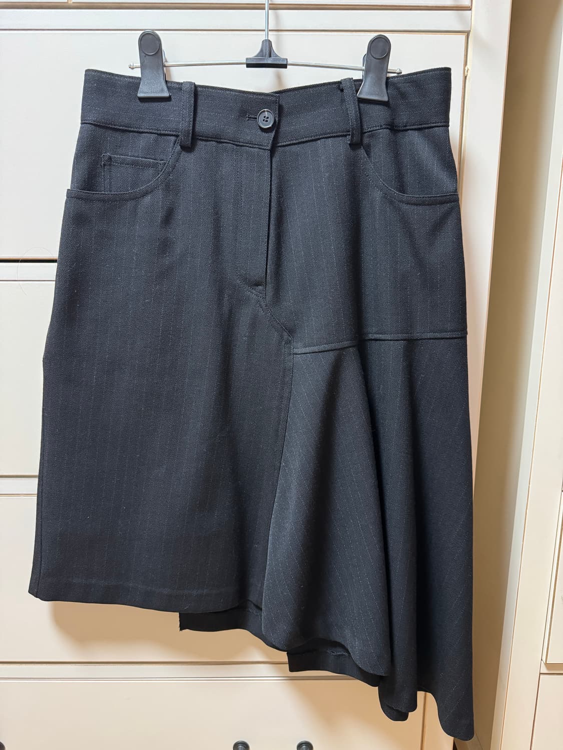 럭키슈에뜨 언발란스 스커트 상품이미지1