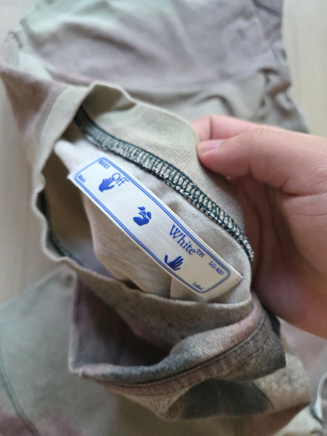 [백화점판,새상품급]오프화이트 카모 애로우 반팔티 상품이미지5