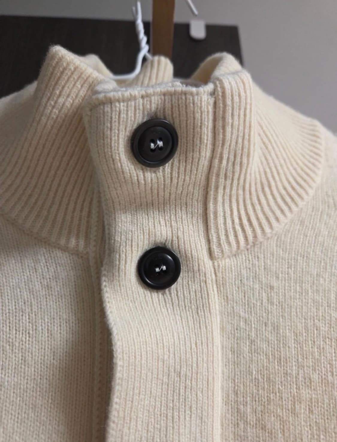 C.P. Company 아이보리 터틀넥 니트 52,105사이즈 상품이미지6