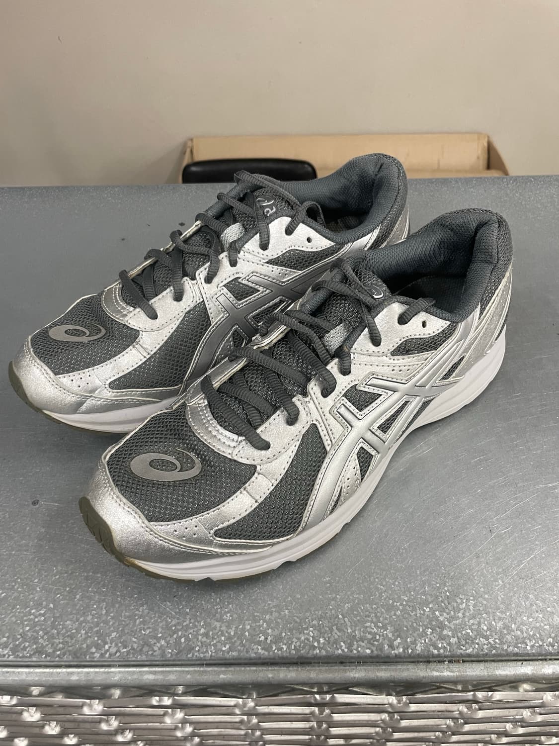 아식스 조그 100 S SMU 시트 락 퓨어 실버 275 상품이미지2