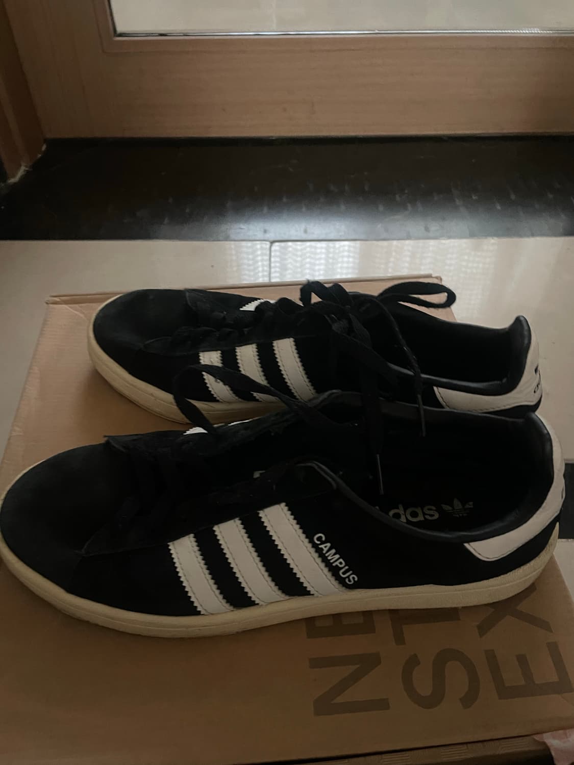 아디다스 캠퍼스 스니커즈 상품이미지1