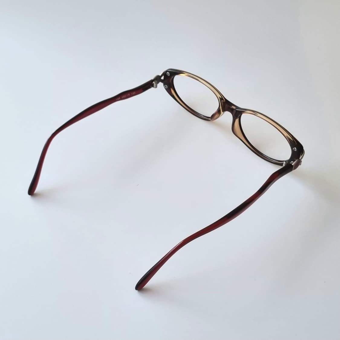 데드스탁 로베르토 실버 라인 디테일 오벌 안경테  1185 상품이미지6
