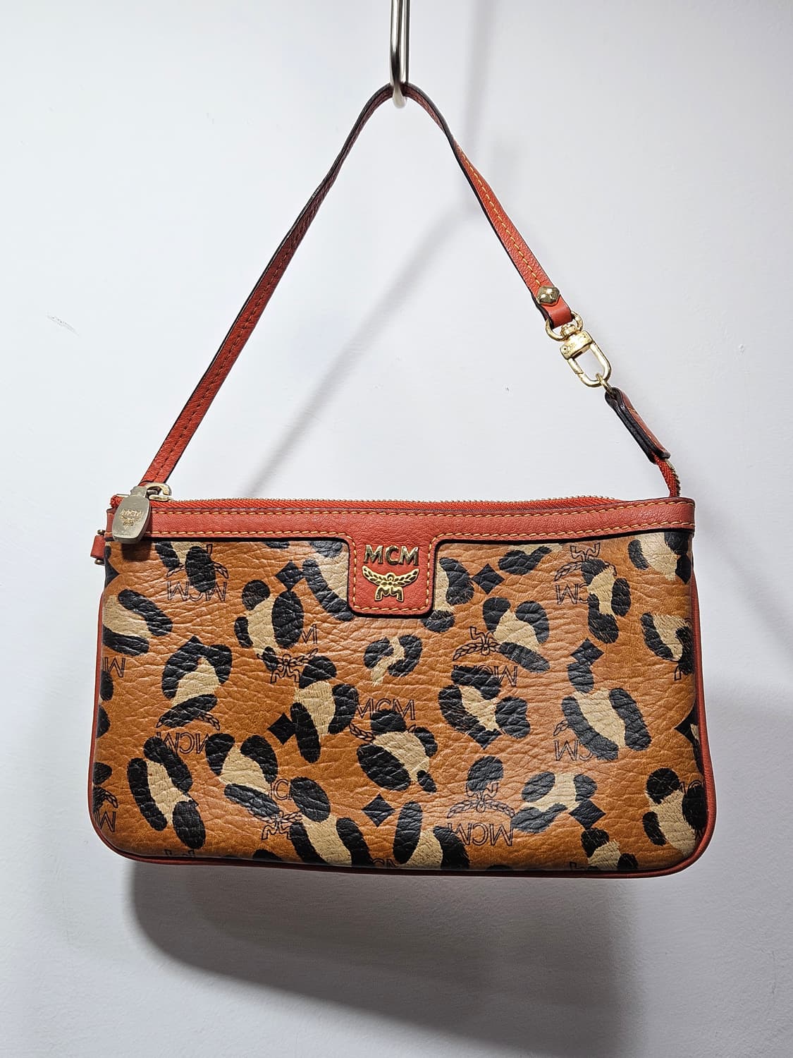 엠씨엠(MCM) 비스토스 레오파드 미니 숄더백  상품이미지2