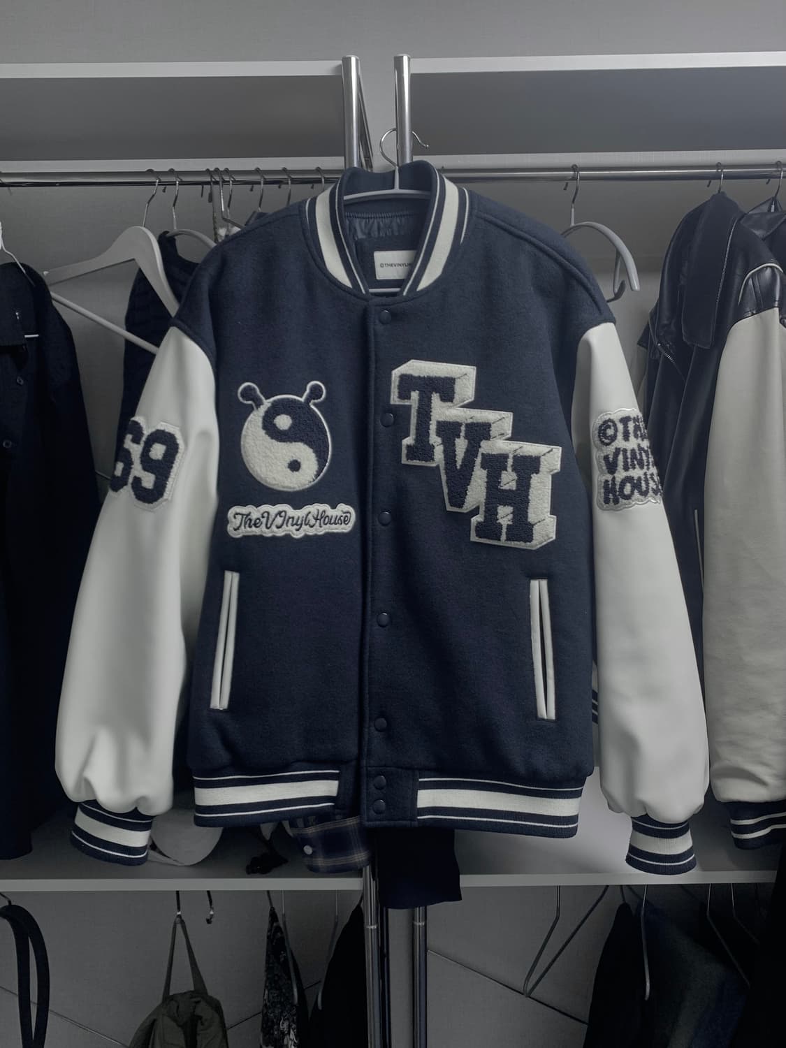 더바이닐하우스 바시티 자켓 / 네이비 L 상품이미지1