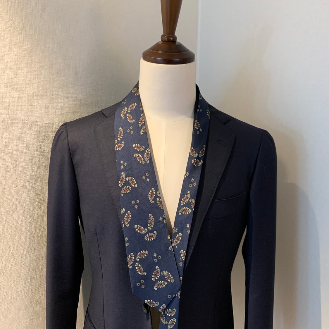 샤넬(CHANEL) 페이즐리 명품넥타이 최상급 A+ 100실크 클래식룩 상품이미지1