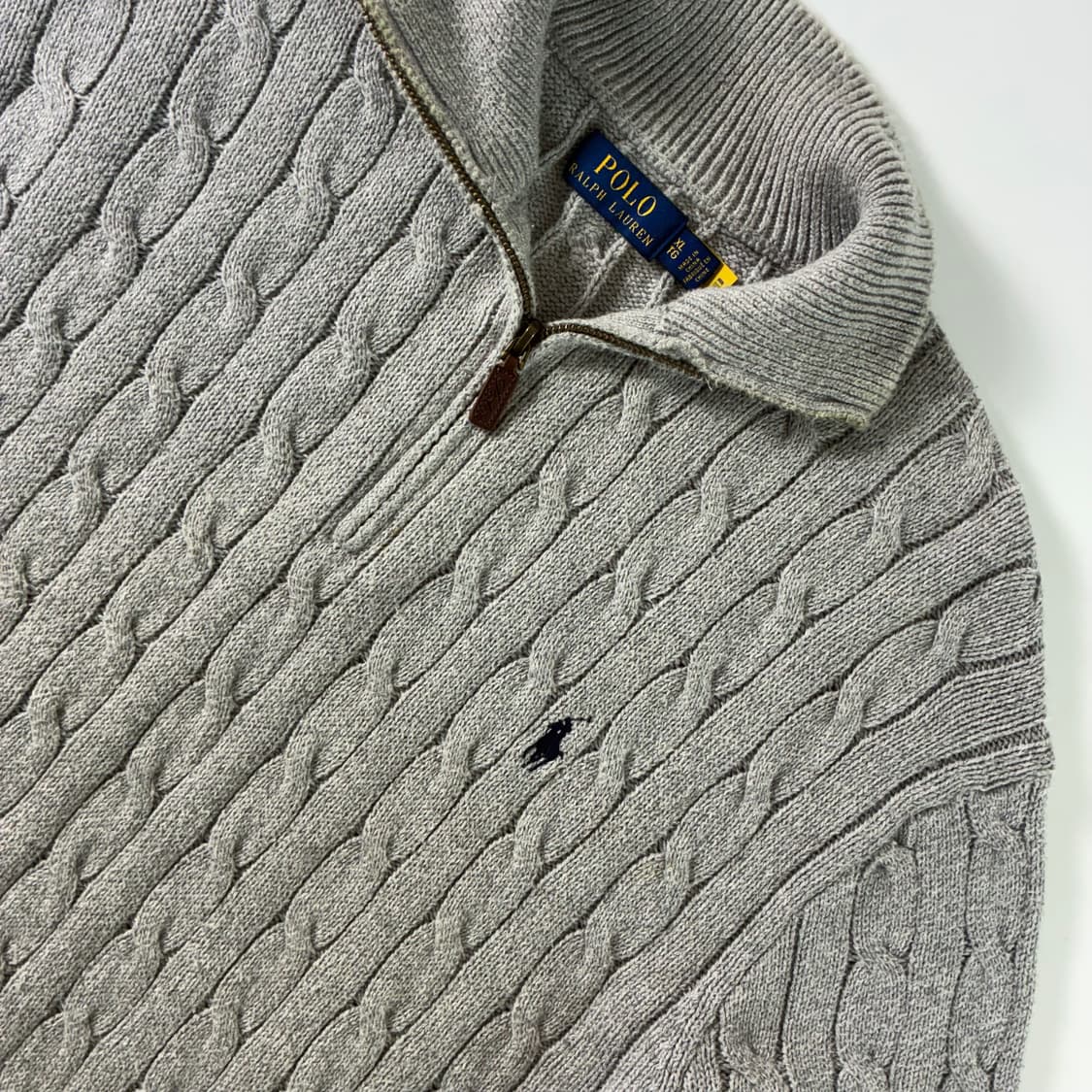 Polo  폴로 랄프로렌 신형 자수 코튼 그레이 꽈배기 반집업 니트  상품이미지3