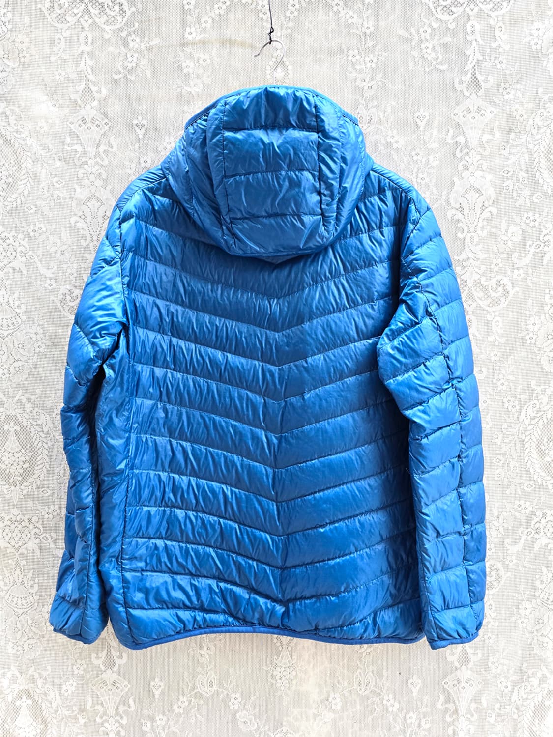 유니클로 후드 경량 패딩 상품이미지5