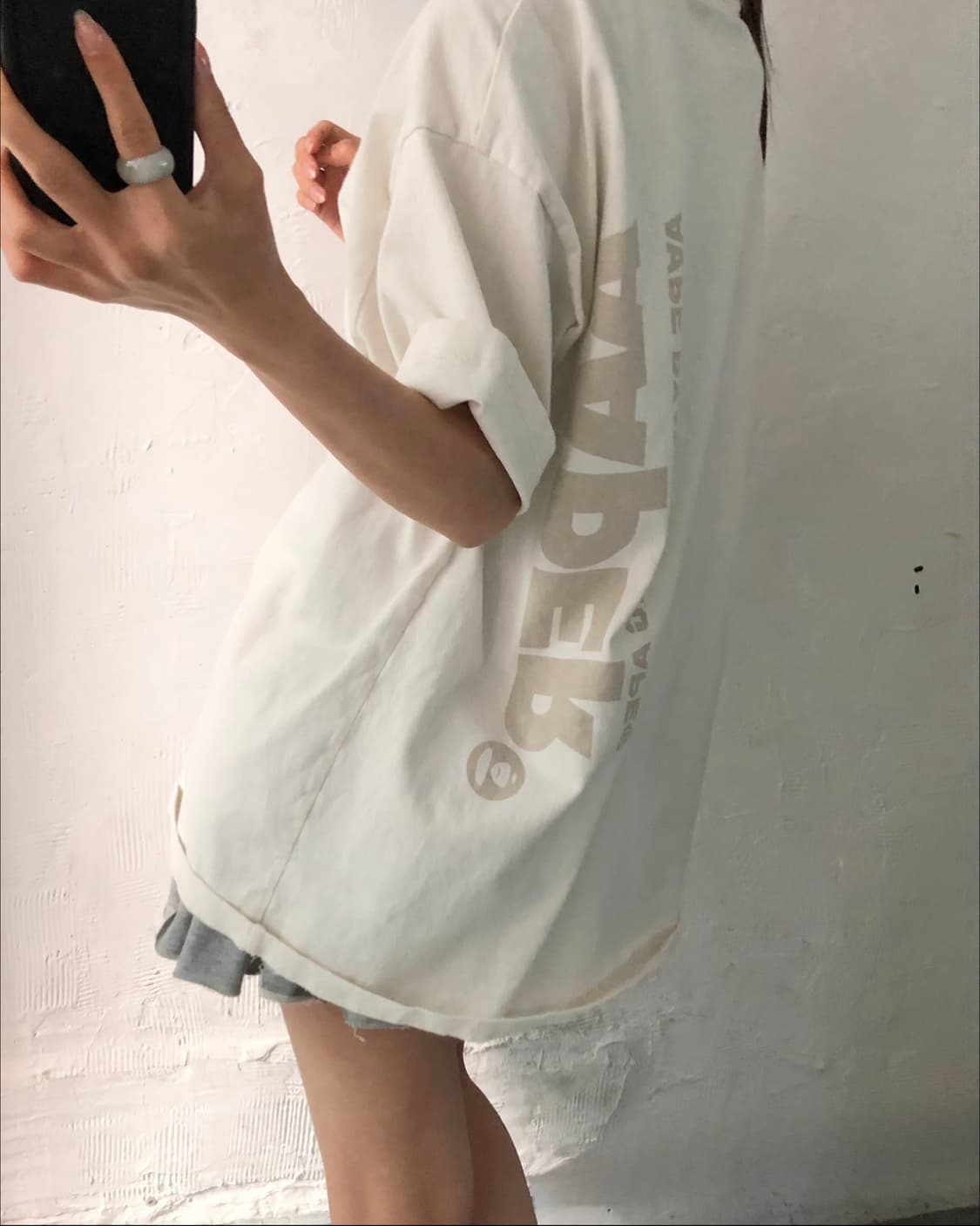 Aape 에이프 아이보리 메디콤보이 그래픽 티셔츠 상품이미지8