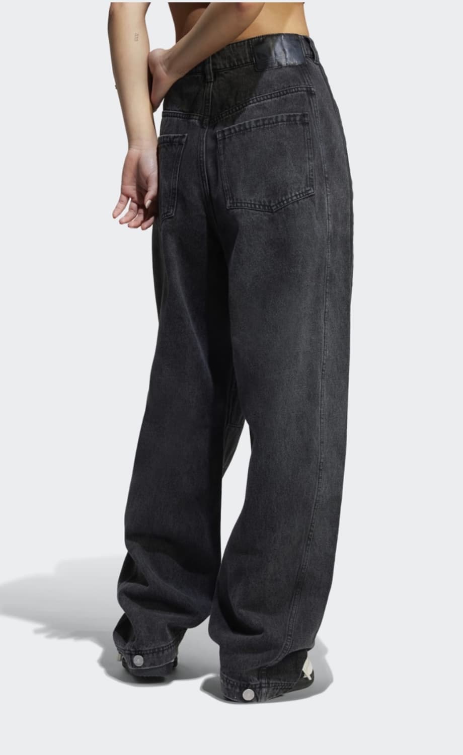 아디다스 아딜레늄 바나나 워시드 데님 팬츠 - 블랙 상품이미지5