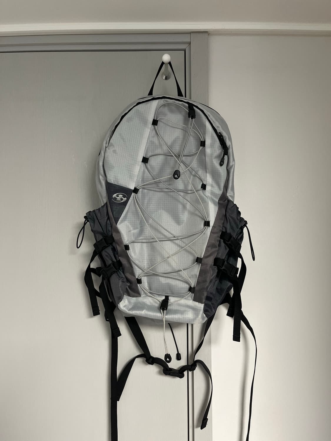 산산기어 스트링 백팩 그레이  상품이미지3