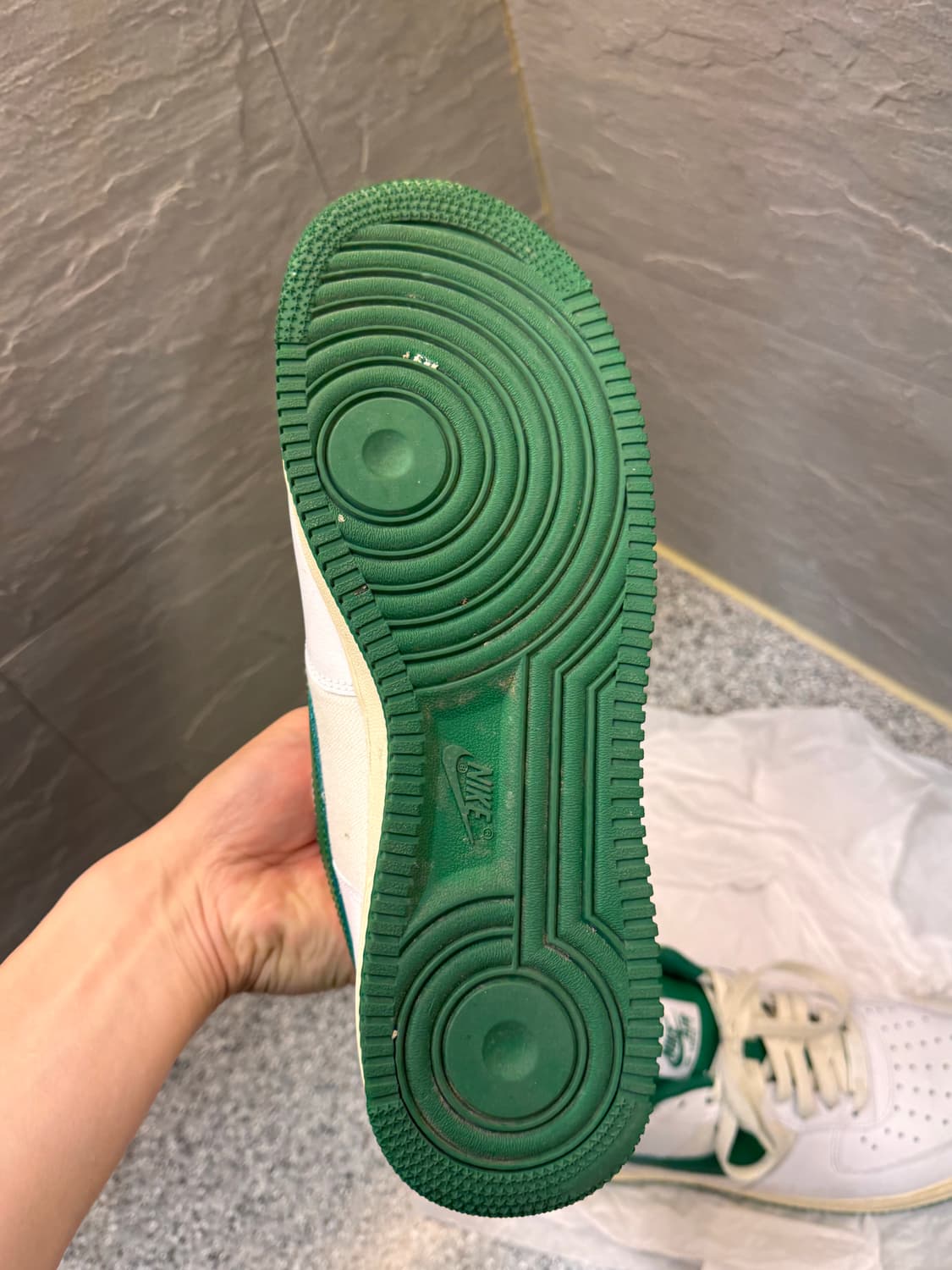 나이키 에어포스 1 로우  LV8 바시티 화이트 파인 그린 상품이미지7