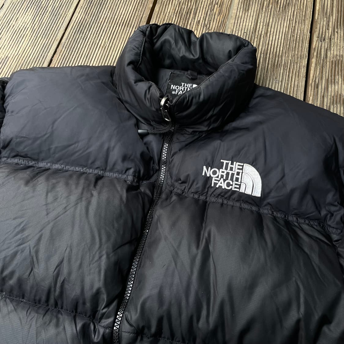 노스페이스 해외판 센터로고 눕시 패딩 검정 L 상품이미지3