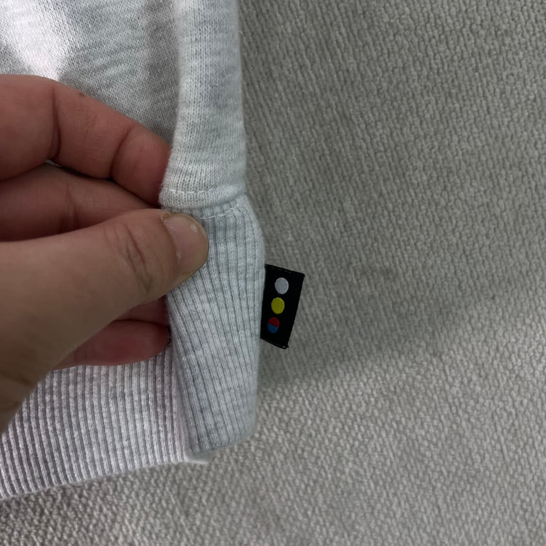 100 아이앱 스튜디오 라이트 그레이 후드티 상품이미지8