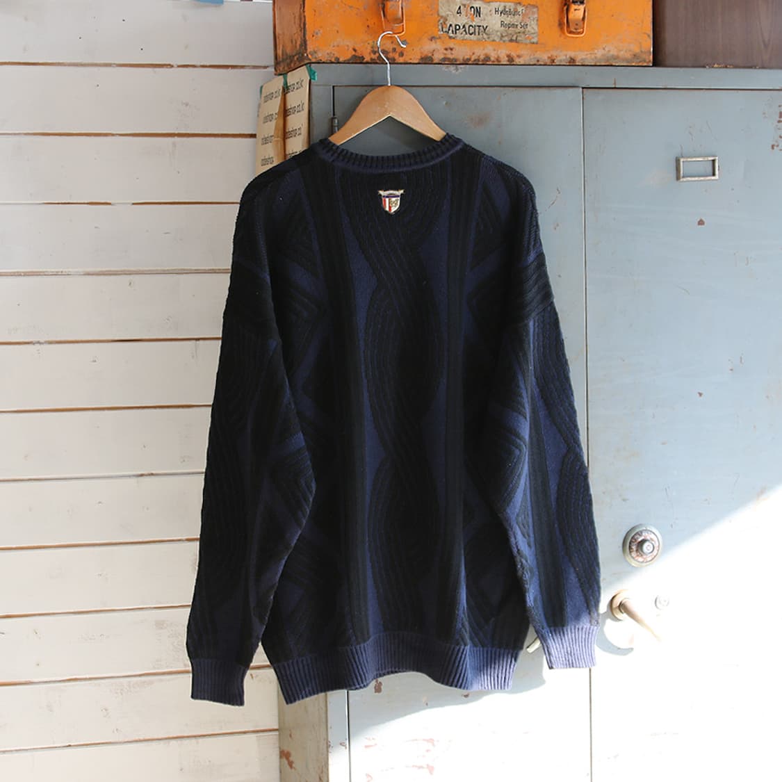 (착용컷) STUDIO 0001 FERRE 패턴 니트 (남성용 108) 상품이미지2