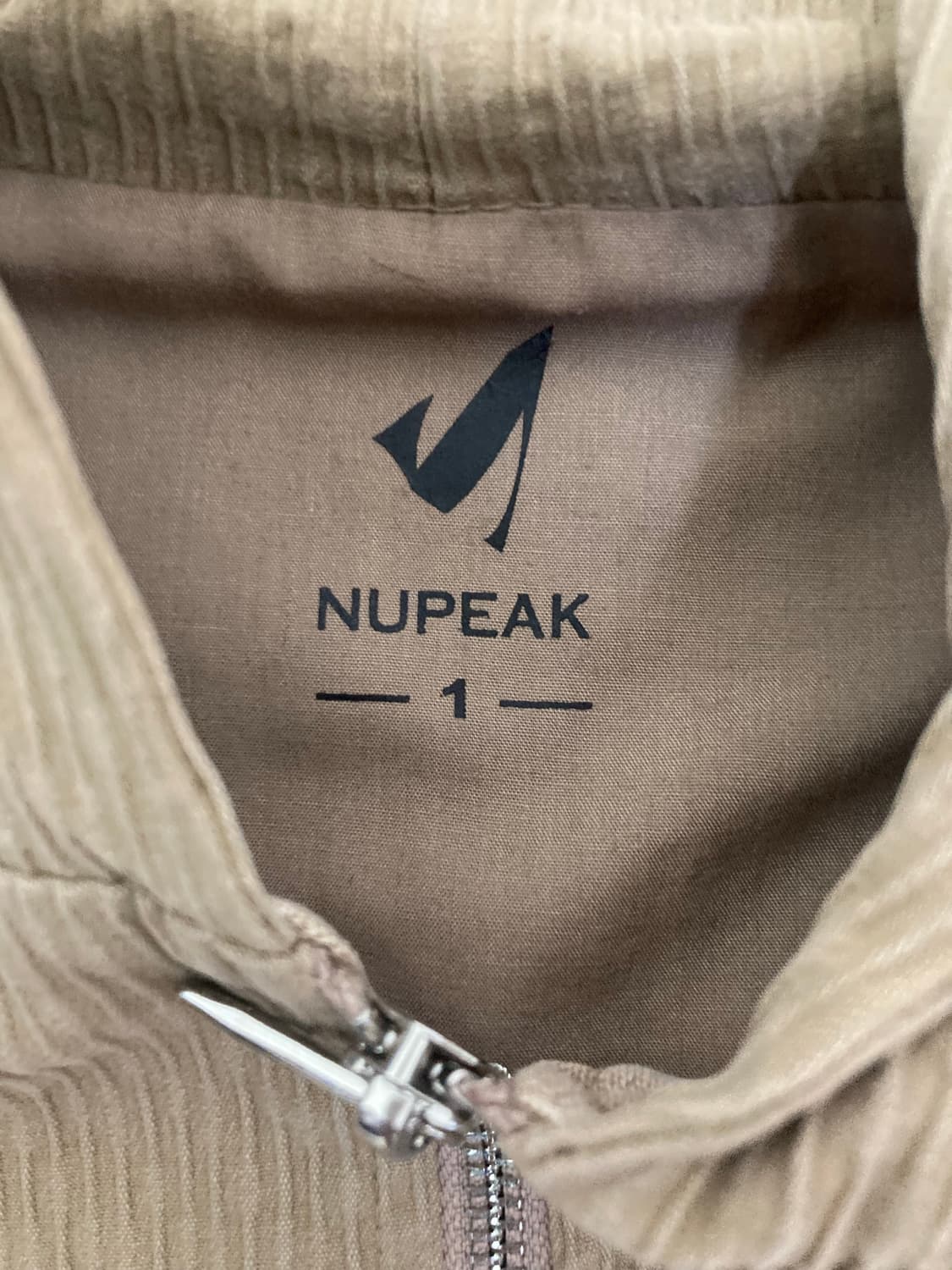 누피크 후드 자켓  상품이미지3