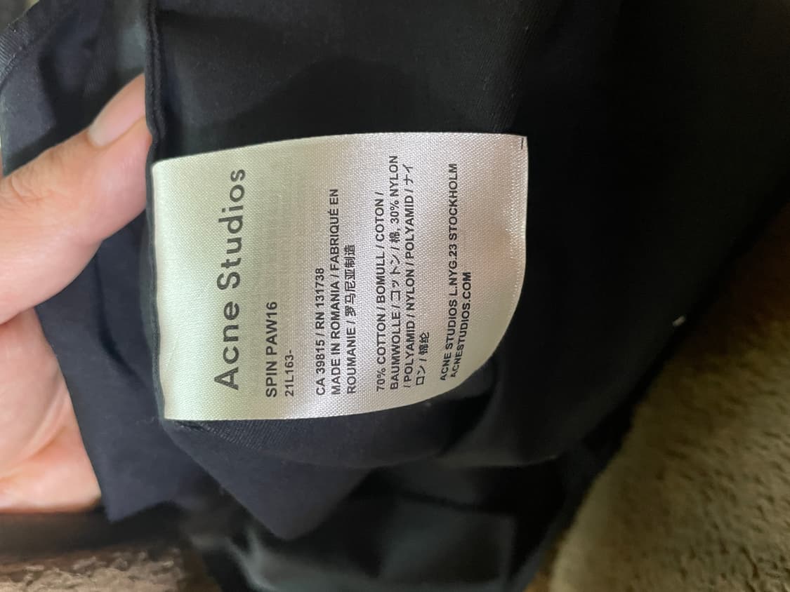 아크네 스튜디오 블랙 셔츠 상품이미지4