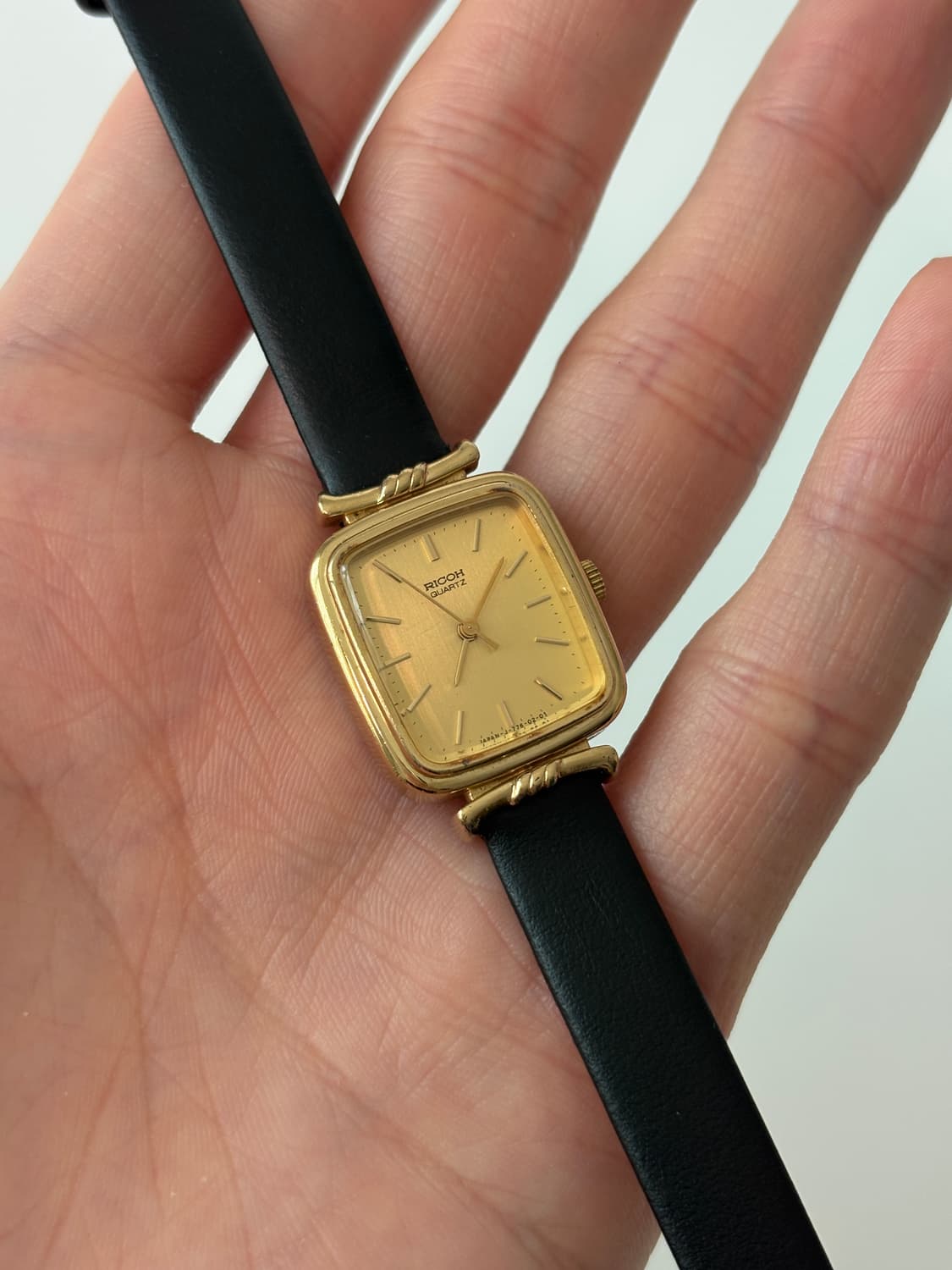 1980s Gold Square Ladies Quartz 상품이미지2