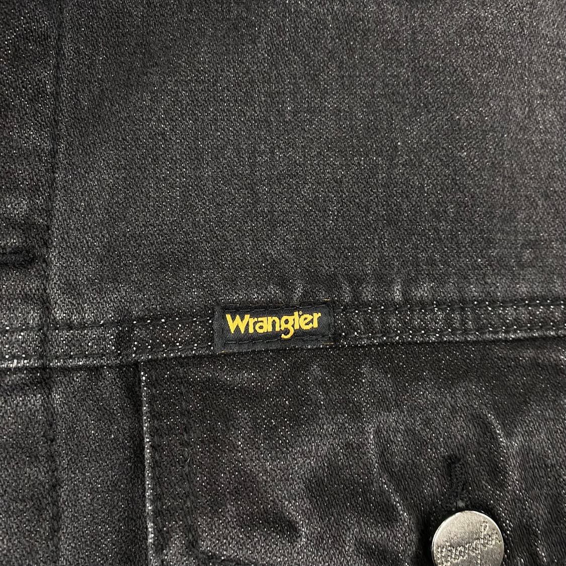 랭글러 카우보이컷 포켓 블랙 데님 트러커 자켓 (98) 상품이미지4