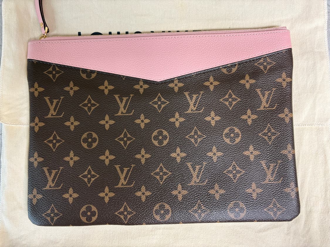 루이비통 데일리 파우치 클러치 상품이미지2