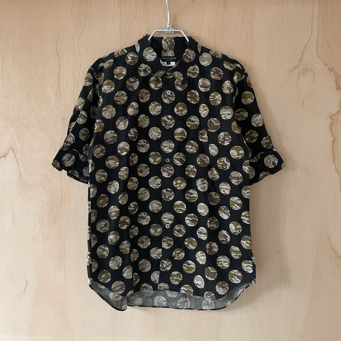 꼼데가르송 옴므플러스 카모 닷 셔츠 상품이미지3