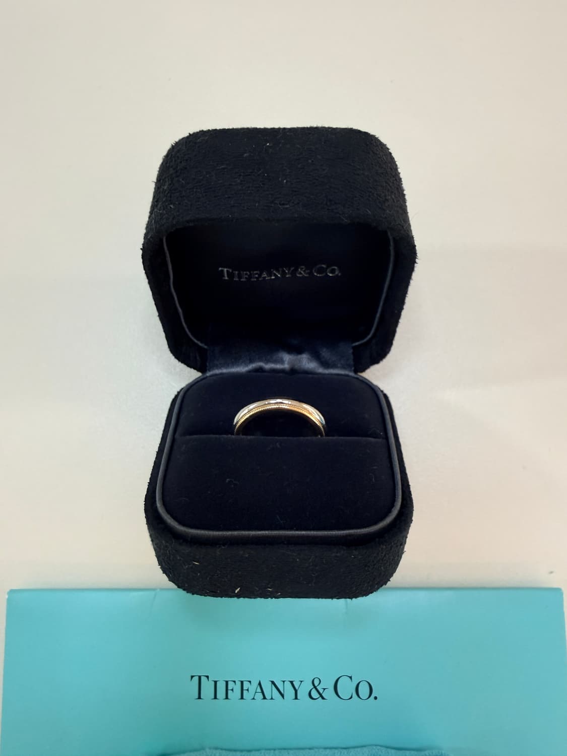 티파니 투게더 밀그레인 3mm 옐로우골드 및 플레티늄 상품이미지3