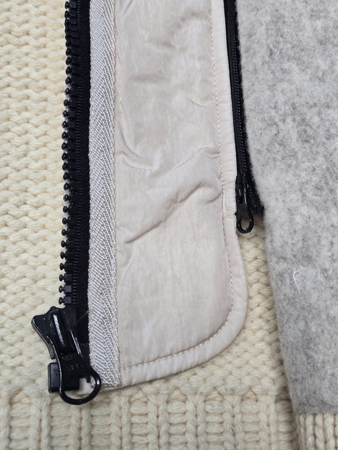 스톤아일랜드 가디건 남성 니트 후드(탈부착) 아이보리  상품이미지3