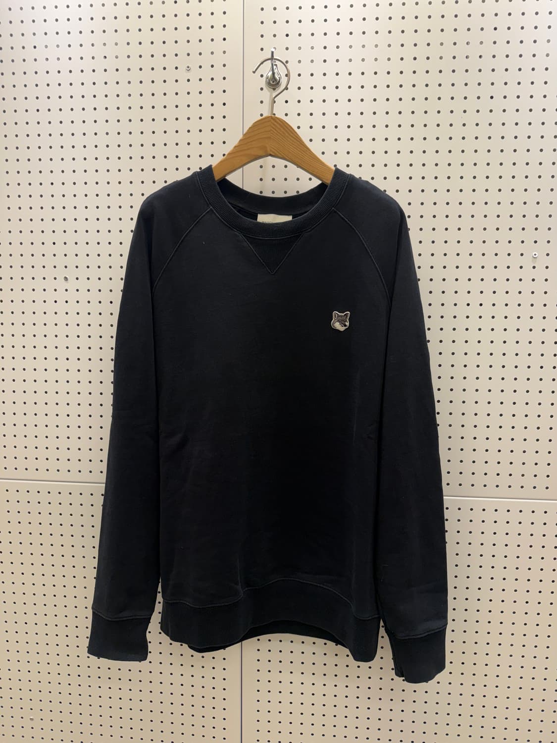 메종키츠네 폭스헤드 블랙 스웻 셔츠 U590 상품이미지2