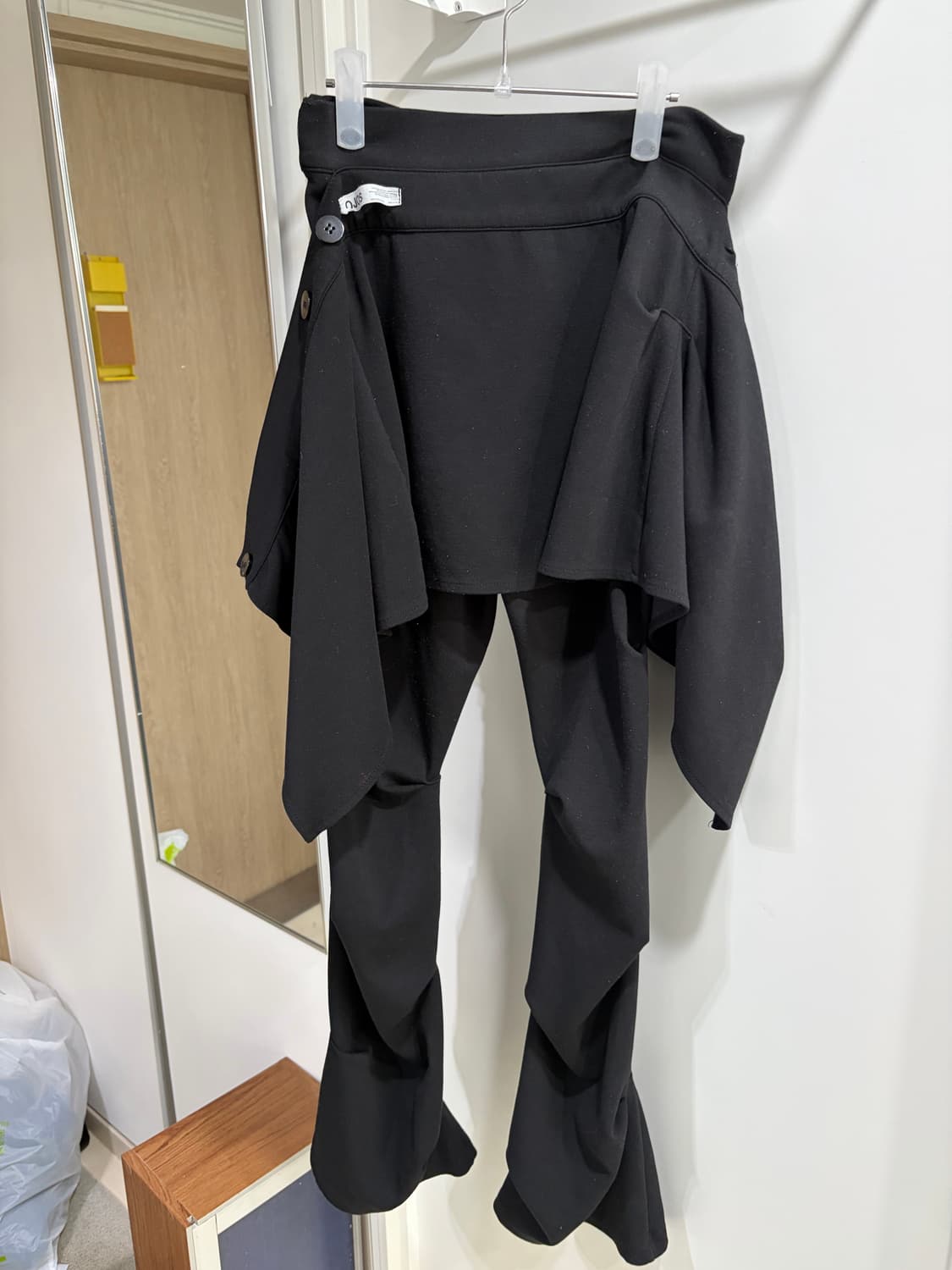 오호스 랩오버 턱팬츠 상품이미지4