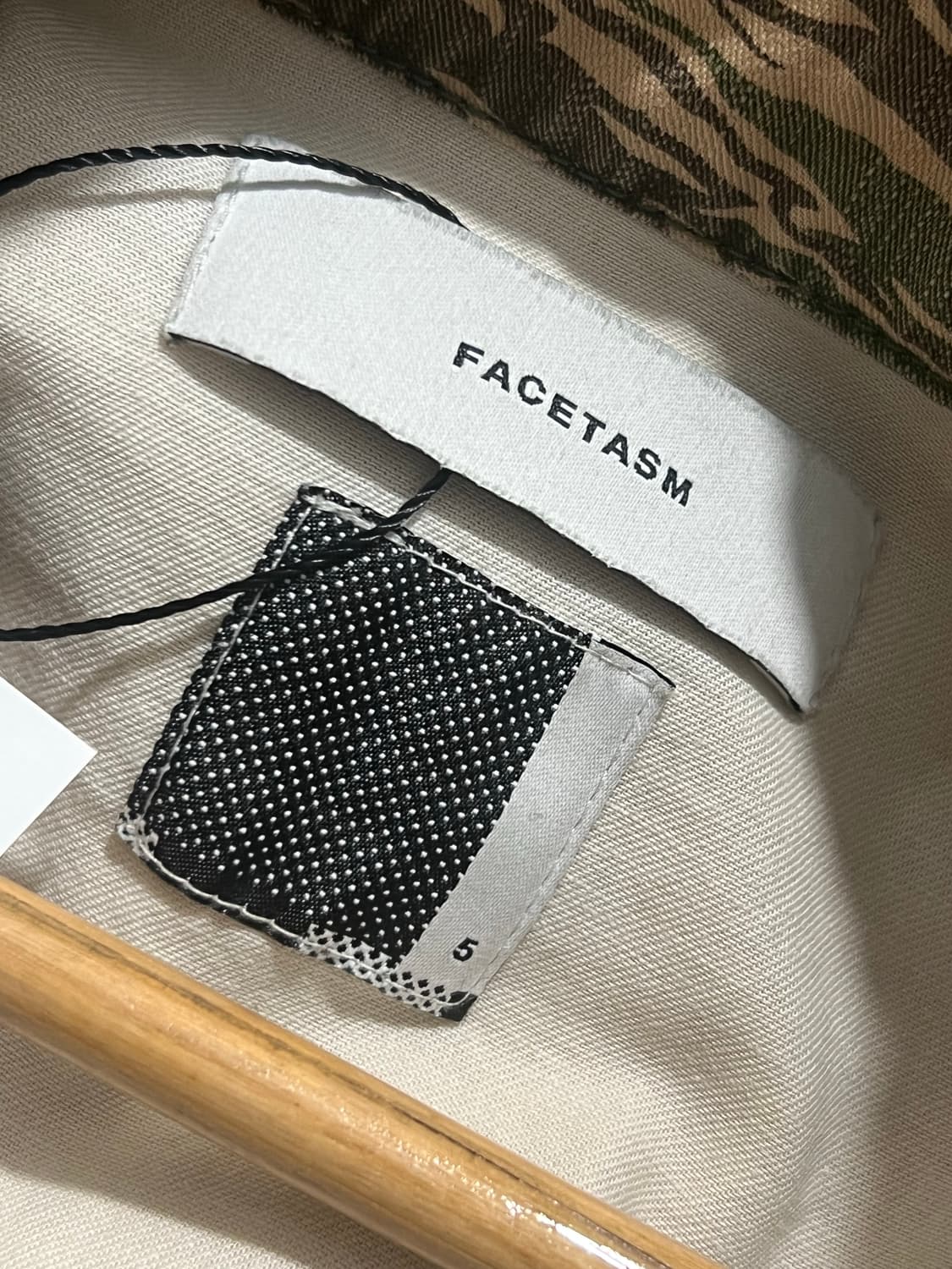 Facetasm Tiger Camo Coach Jacekt 상품이미지4