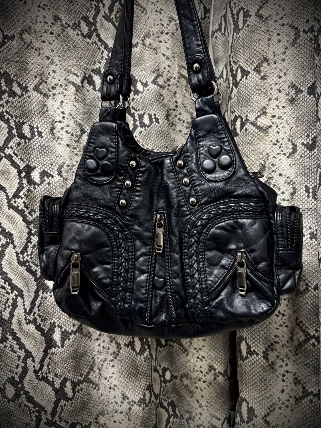 [BAG] 00‘s Rare Design Studded leather B 상품이미지2