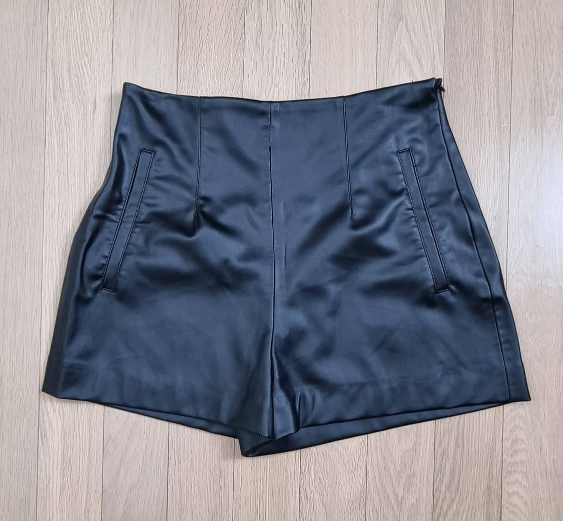 ZARA 자라 에코레더 하프 팬츠 M _ 여성 상품이미지1