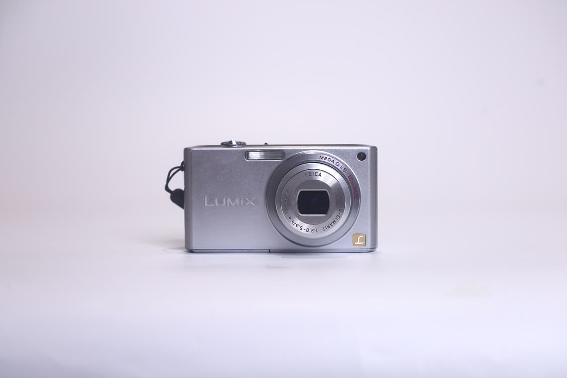 파나소닉 루믹스 FX33 실버 (라이카 C-LUX3 동일 모델) 상품이미지1