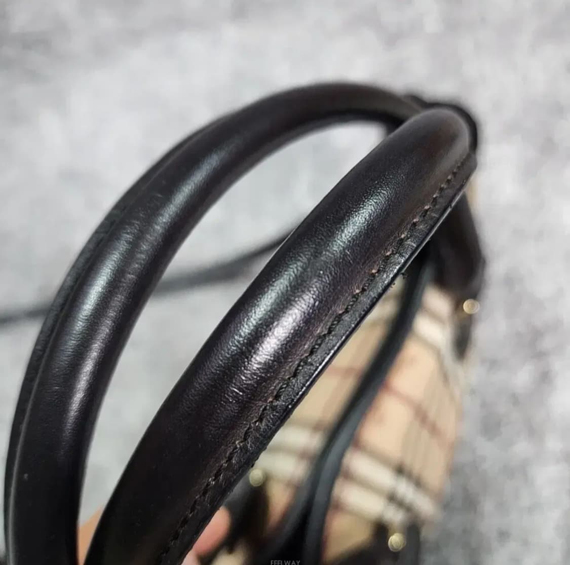 버버리 헤이마켓 체크 토트백 숄더백 상품이미지5